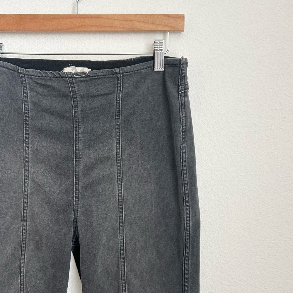 We The Free Ultra Flare Pull On Rinsed Black Denim Jeans Size 31 - Picture 2 of 5